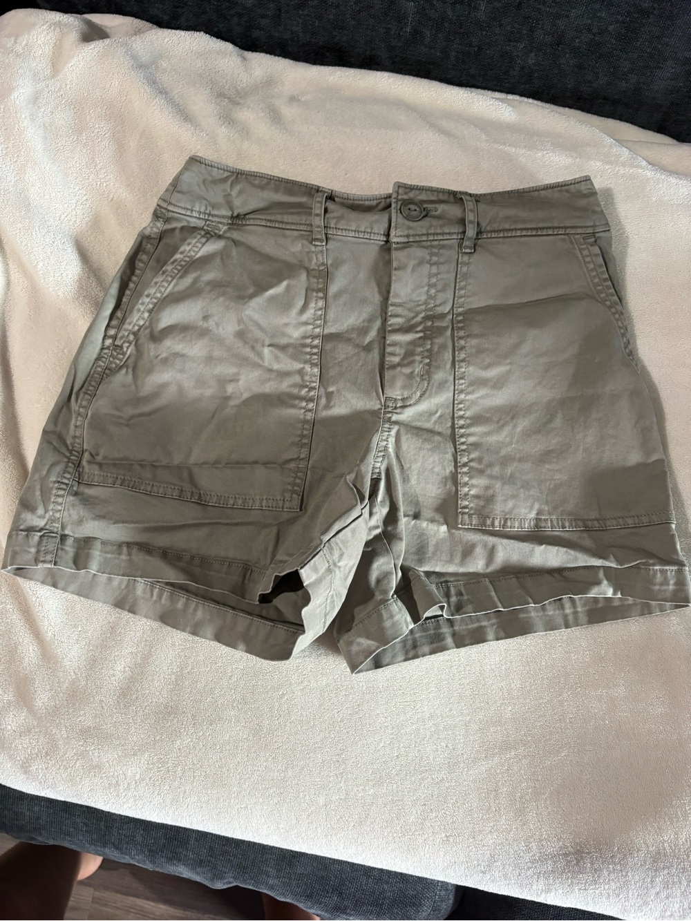 Women’s Olive Green Utility Cotton Shorts
